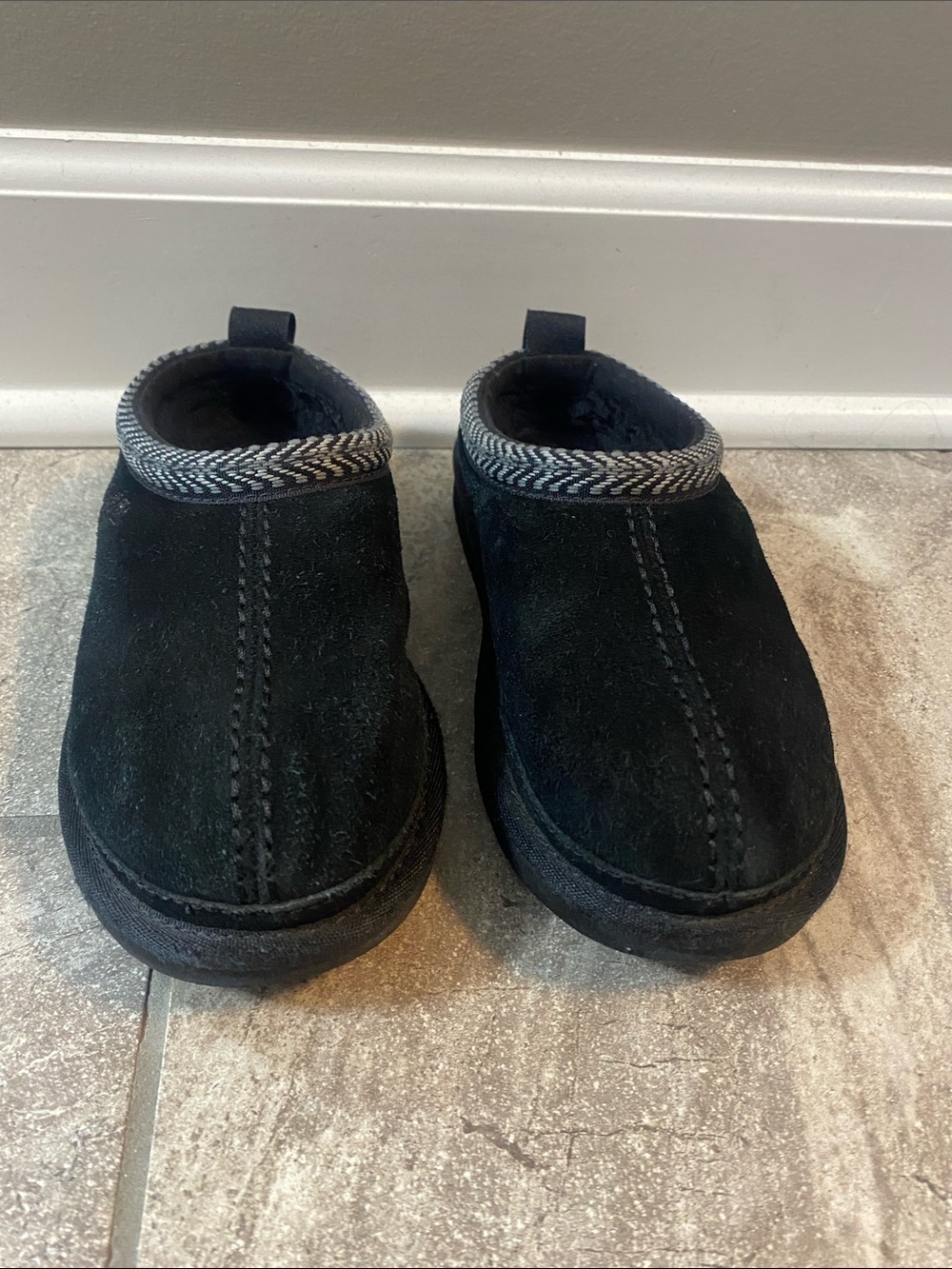 Koolaburra Black Kids Suede Slip-On Slippers with Chevron Trim